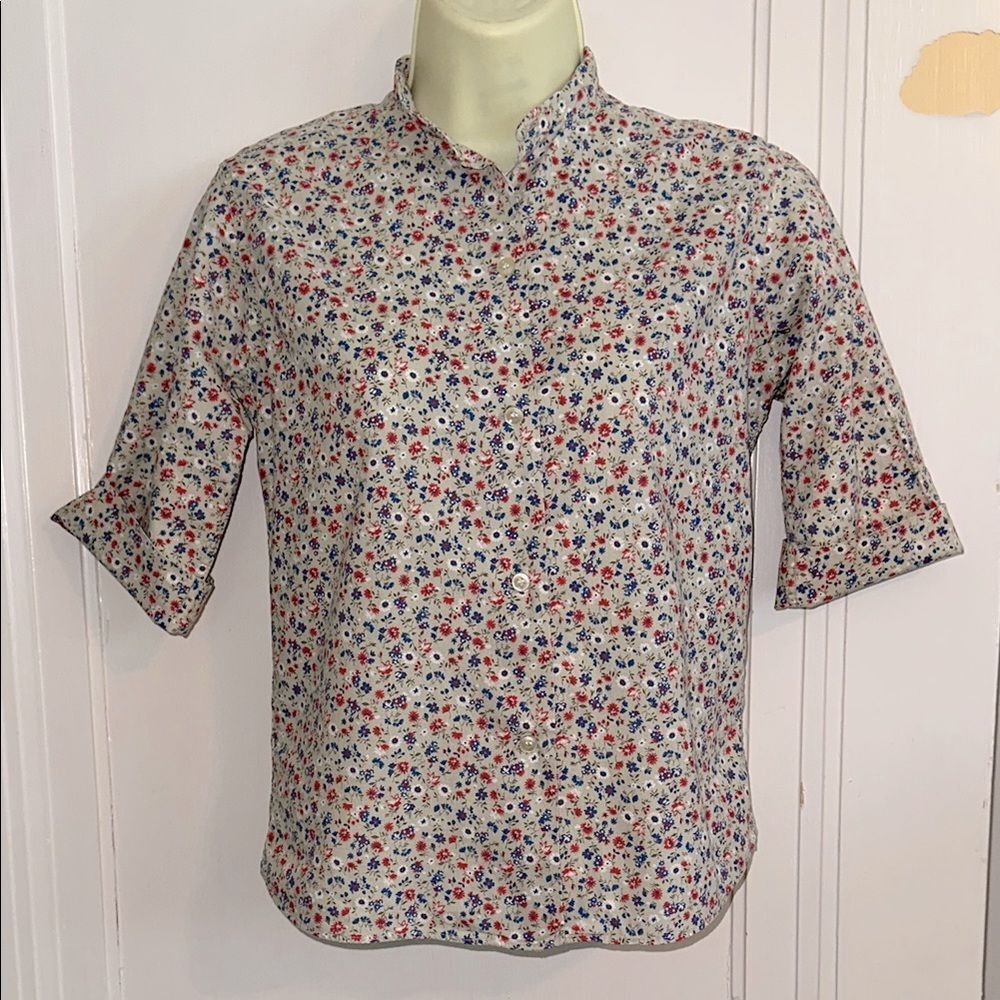 Vintage 60s Shapely Tan Floral Print Collarless Short Sleeve Cotton Shirt